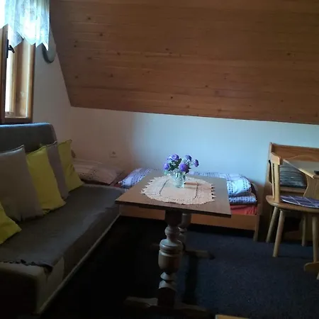 Semesterbostad U Lesa *